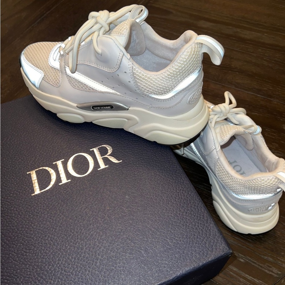 SOLD Dior B22 Sneakers - Picture 7 of 9